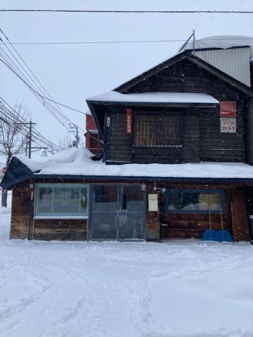 宿泊×編集事務所×土産物店「あさひかわ編集室」 Asahikawa Exterior photo